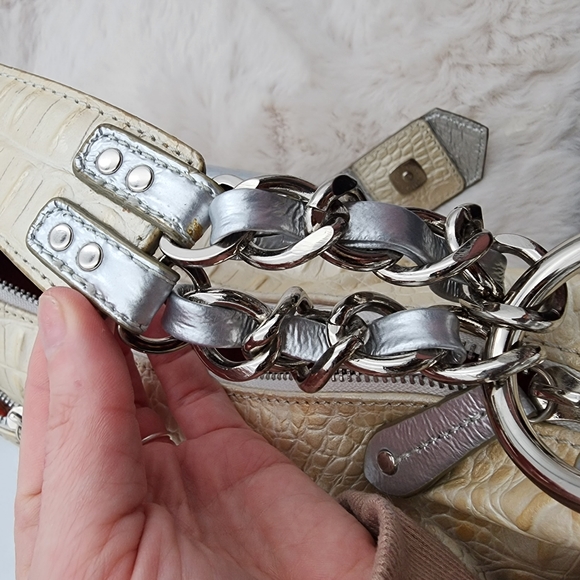 Sharif vintage snakeskin cream used shoulder bag with tags and dust bag. - Picture 13 of 17